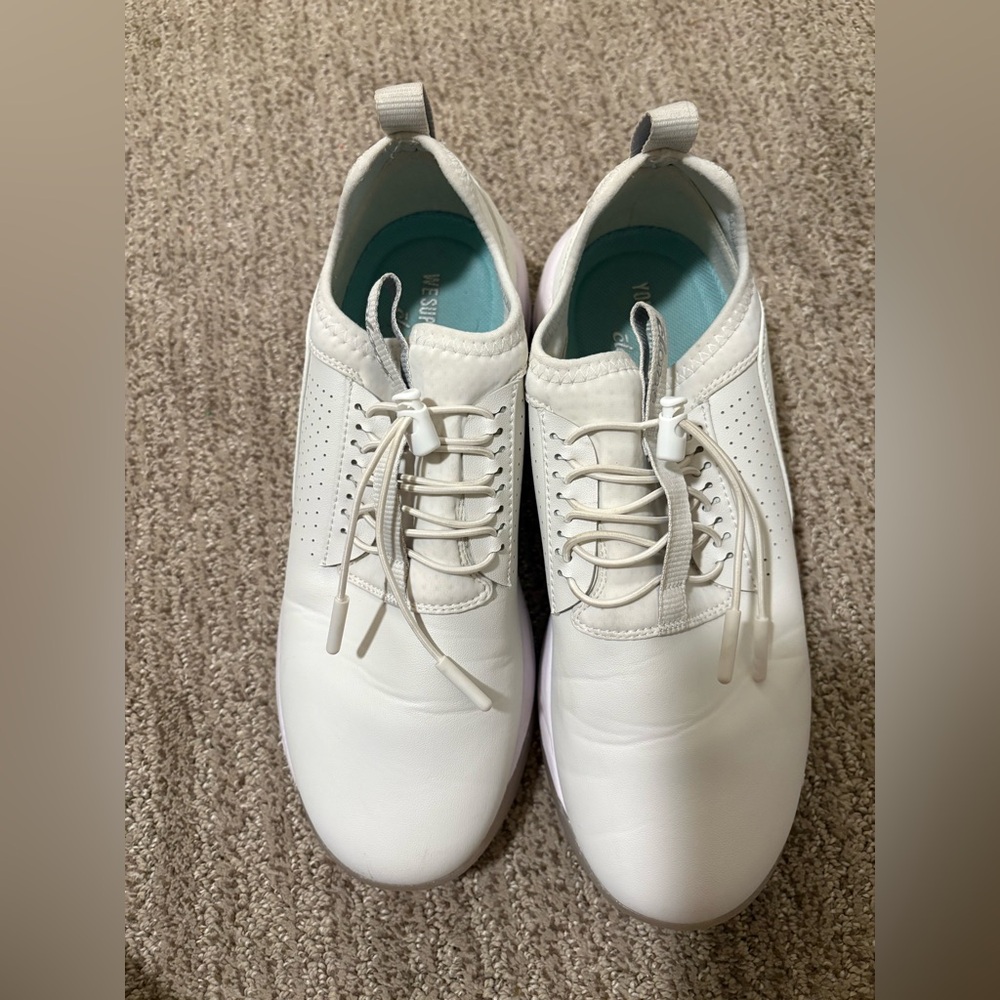 Clove nursing shoes